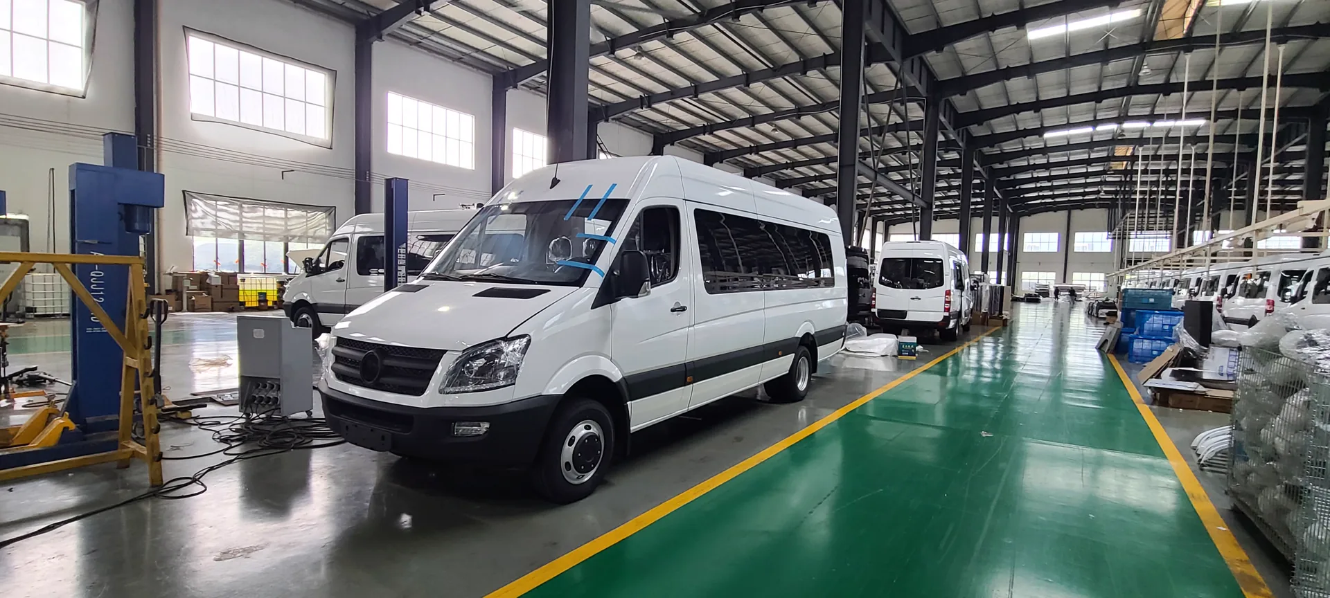 Real final assembly environment supporting vehicle project coordination